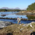 Bed & Breakfast Camillaun With Lough Corrib Boat Hire