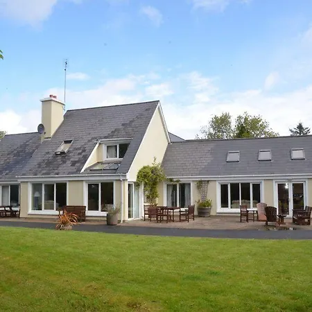 Camillaun With Lough Corrib Boat Hire 4* Oughterard