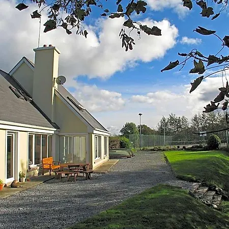 Camillaun With Lough Corrib Boat Hire Bed & Breakfast