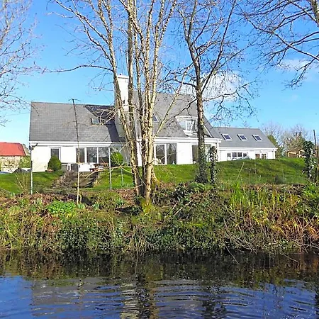 Camillaun With Lough Corrib Boat Hire Oughterard
