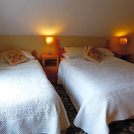 Camillaun With Lough Corrib Boat Hire Bed & Breakfast