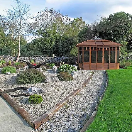 Camillaun With Lough Corrib Boat Hire Bed & Breakfast 4*