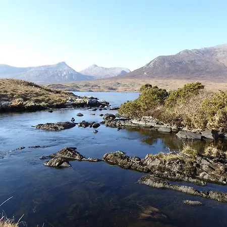 Oda ve Kahvaltı Camillaun With Lough Corrib Boat Hire Oughterard
