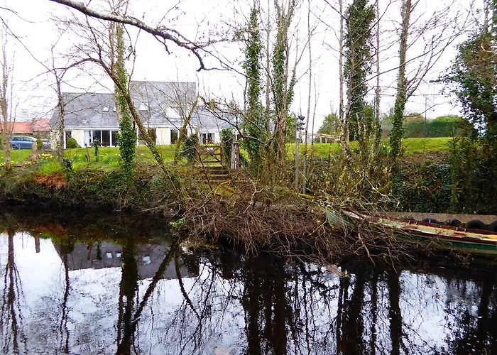 Alojamento de Acomodação e Pequeno-almoço Camillaun With Lough Corrib Boat Hire 4*